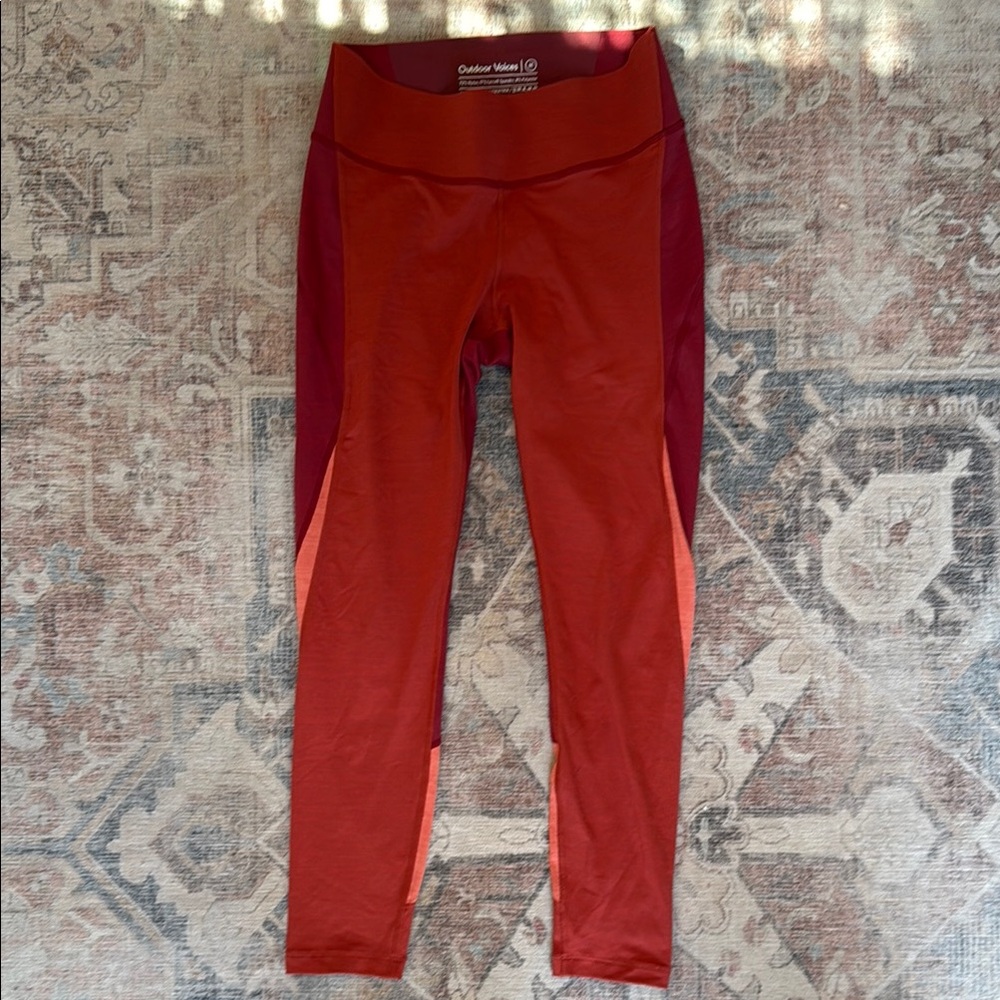Outdoor Voices Colorblock Leggings in Burnt Orange and Burgundy